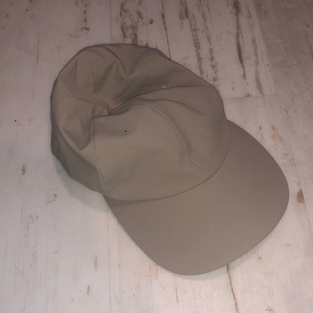 Lululemon hat